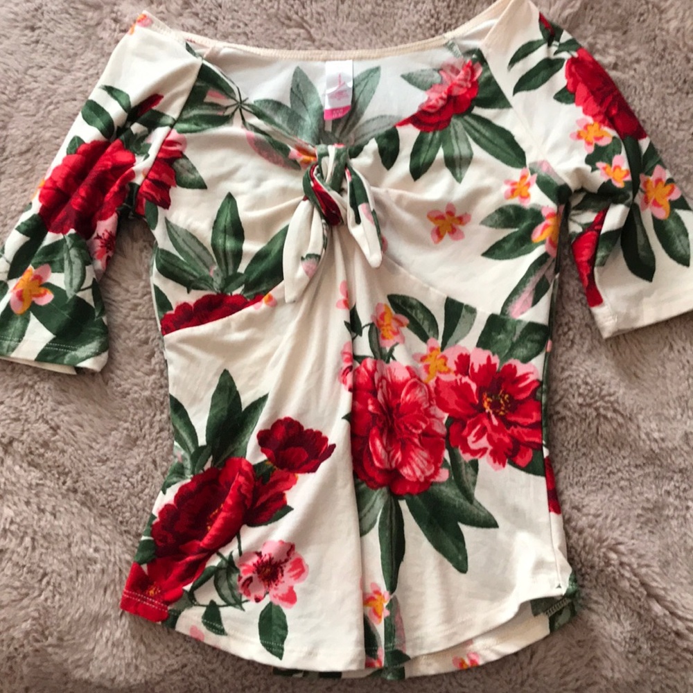 Floral top